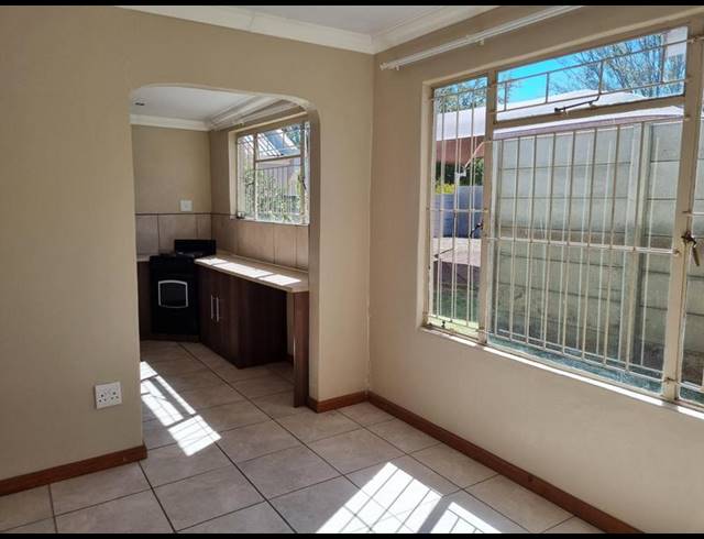 1 BEDROOM PROPERTY TO RENT IN MEYERHOF